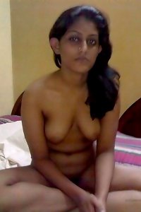 Desi Indian bhabhi bare